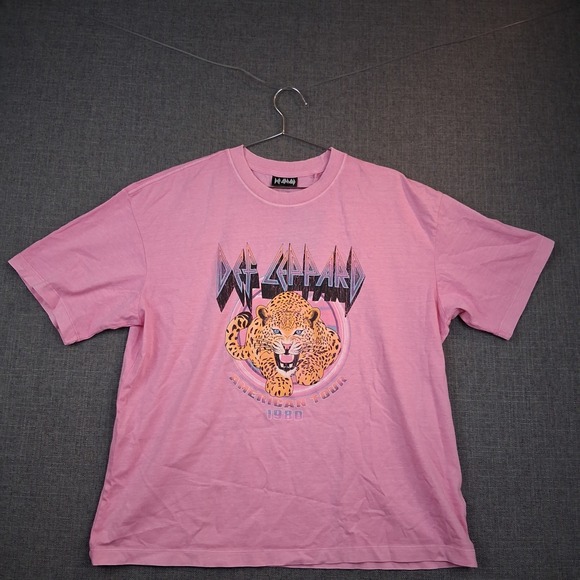 Cotton On Other - Cotton On Def Leppard American Tour 1980 Boxy Graphic Tee Pink Mens Medium NEW